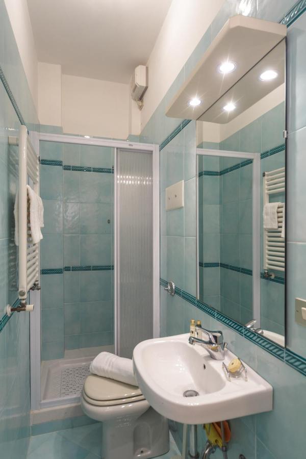 Casa Linda Vista Da Sogno, Piscina E Tennis Rapallo Ngoại thất bức ảnh
