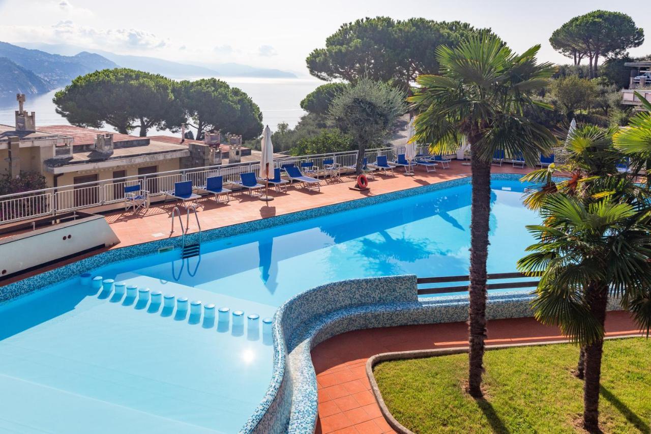 Casa Linda Vista Da Sogno, Piscina E Tennis Rapallo Ngoại thất bức ảnh
